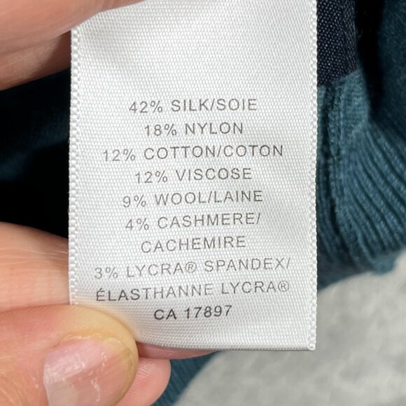 Banana Republic Sweater Medium Blue Silk Cashmere Wool Pullover Preppy - Picture 3 of 7